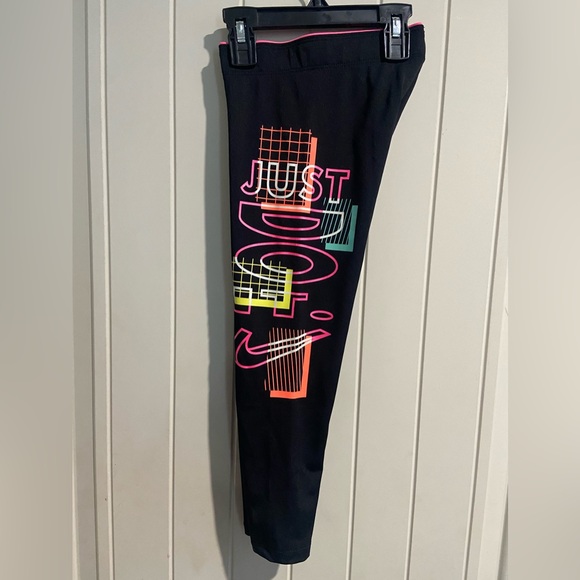 Nike girls create Leggings black Size 6 medium - Picture 1 of 3
